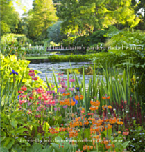 A YEAR IN THE LIFE OF BETH CHATTO S GARDENS