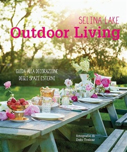 OUTDOOR LIVING
